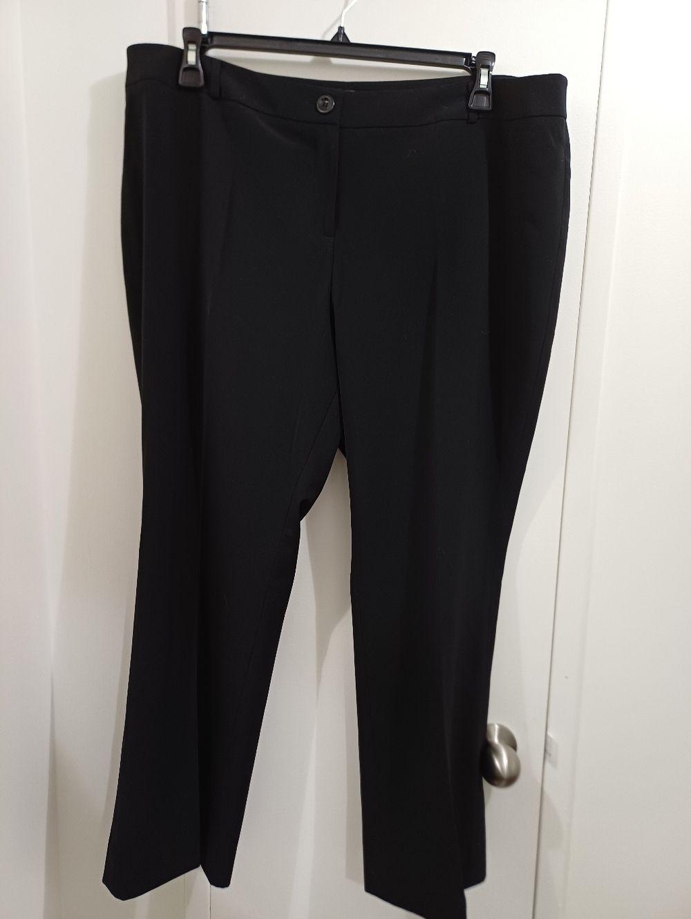 Like new Laura Plus Petites Black Dress Pants Unlined – Size 18P